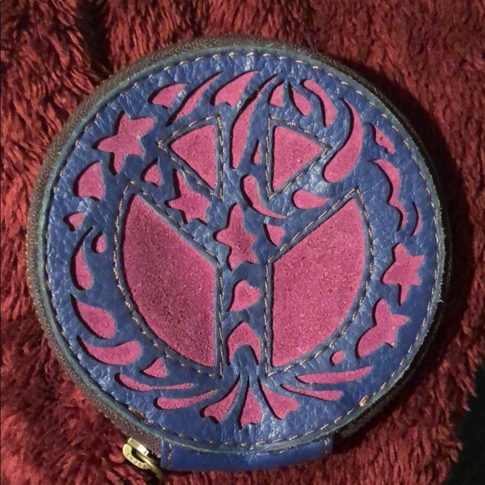 Lucky brand circular leather wallet